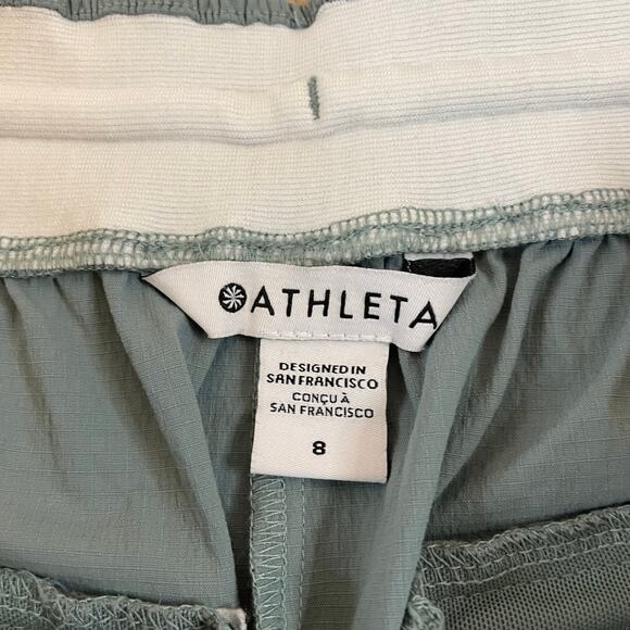 Athleta Trekkie Straight Crop Pants Size 8 Gray Nylon Stretch Hiking Travel - Picture 3 of 10